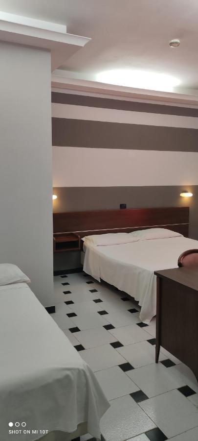 Hotel Luna Rossa Naples Exterior photo